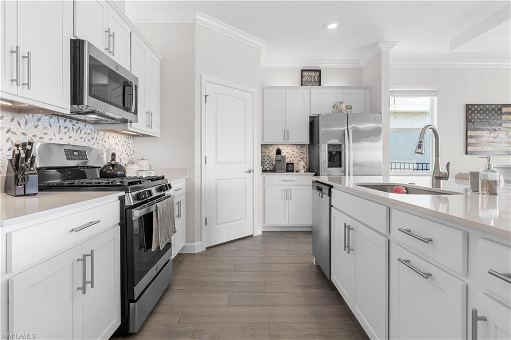 TUCKERS COVE - Residential