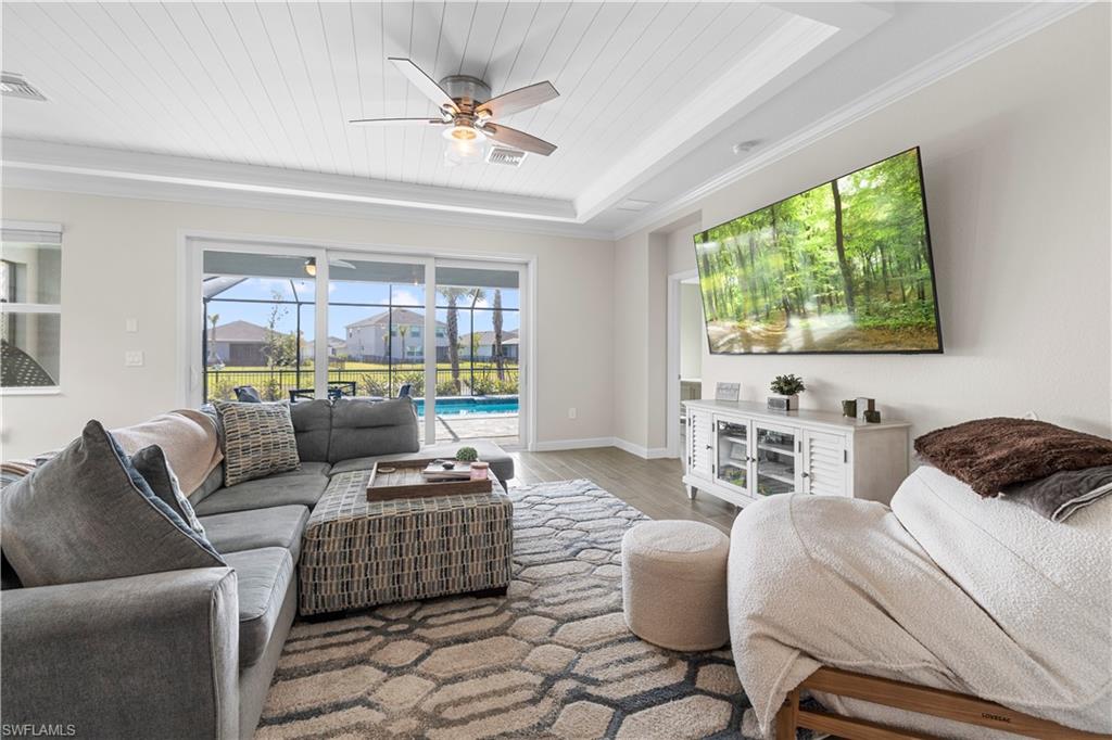 TUCKERS COVE - Residential