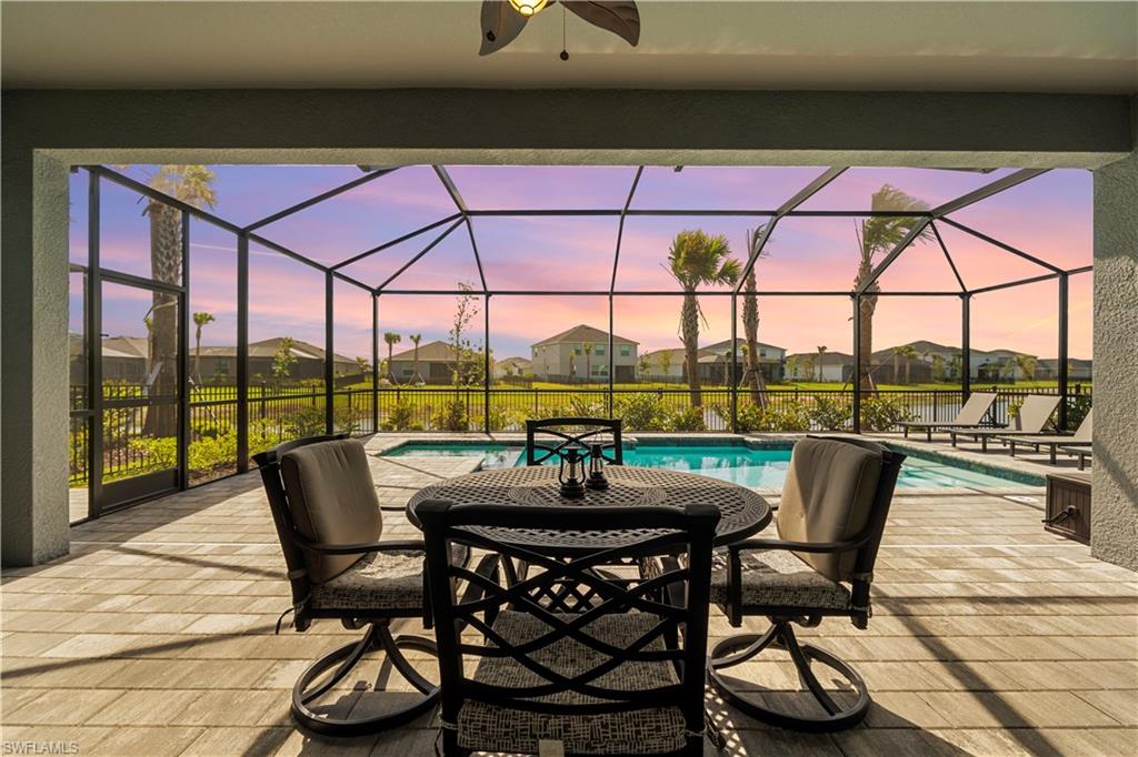 TUCKERS COVE - Residential