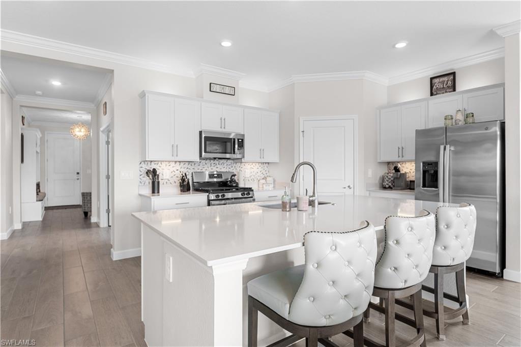 TUCKERS COVE - Residential