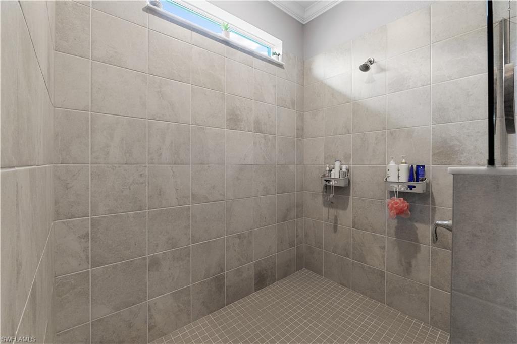 TUCKERS COVE - Residential