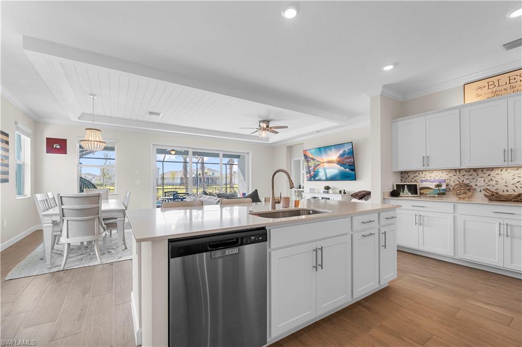 TUCKERS COVE - Residential