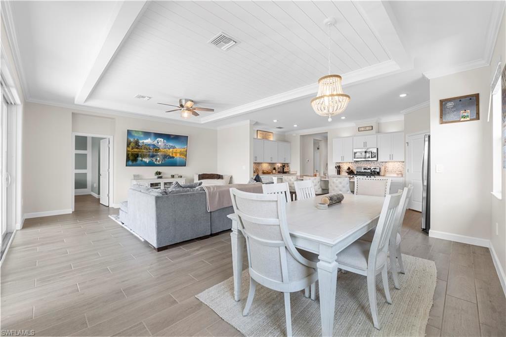 TUCKERS COVE - Residential