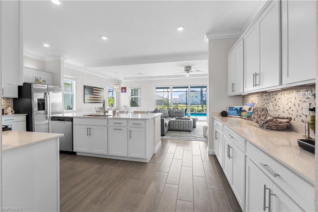 TUCKERS COVE - Residential