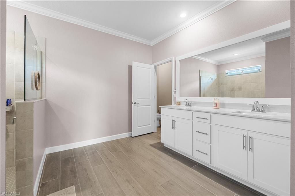 TUCKERS COVE - Residential