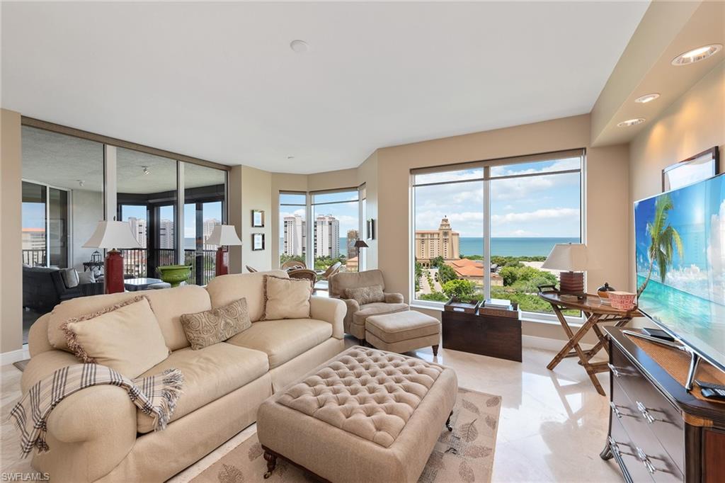 TRIESTE AT BAY COLONY - Residential