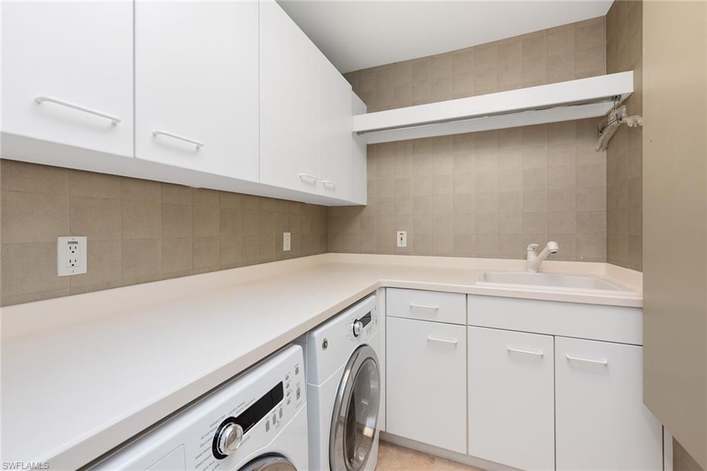 TRIESTE AT BAY COLONY - Residential