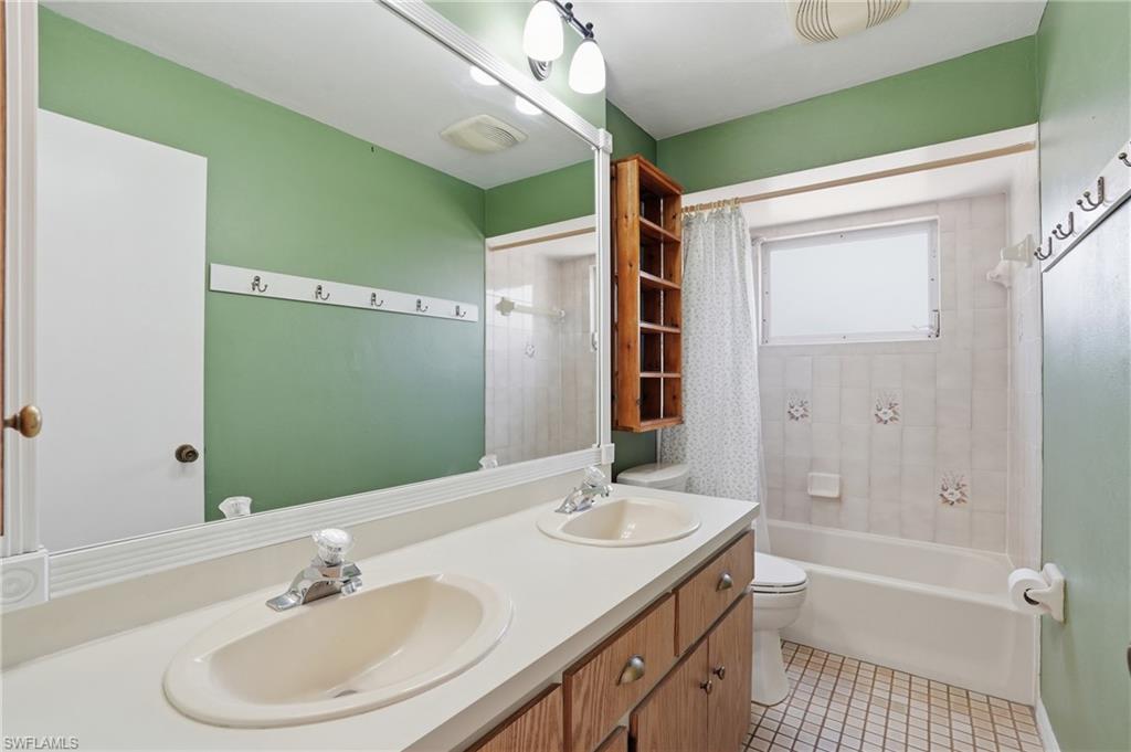 SAN CARLOS PARK - Residential