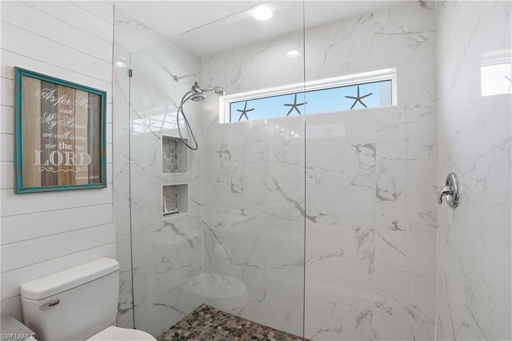 SAN CARLOS PARK - Residential