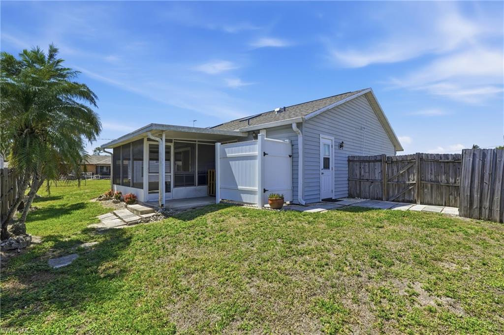 SAN CARLOS PARK - Residential