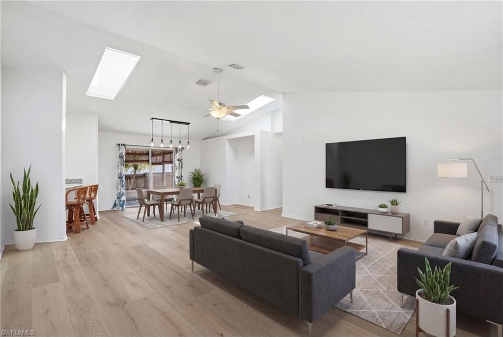 SAN CARLOS PARK - Residential