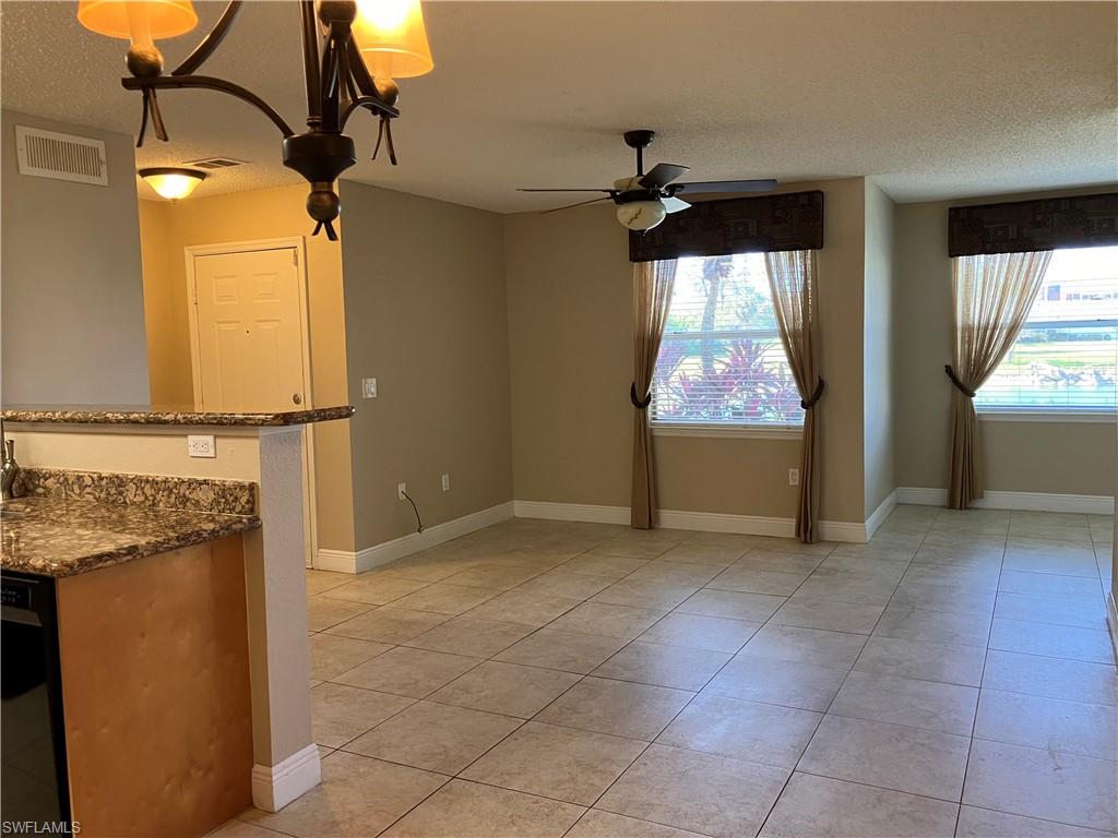 VENETIAN PALMS - Residential