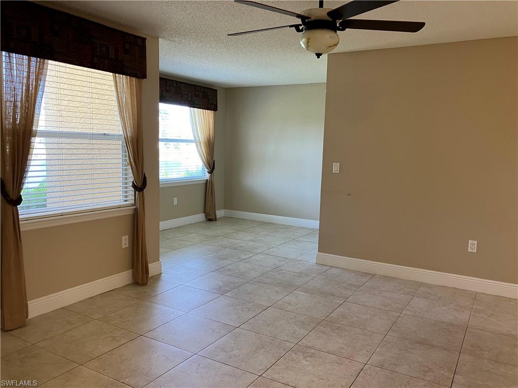 VENETIAN PALMS - Residential