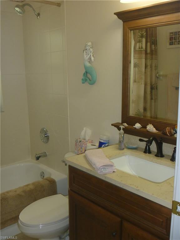 VARSITY LAKES - Residential