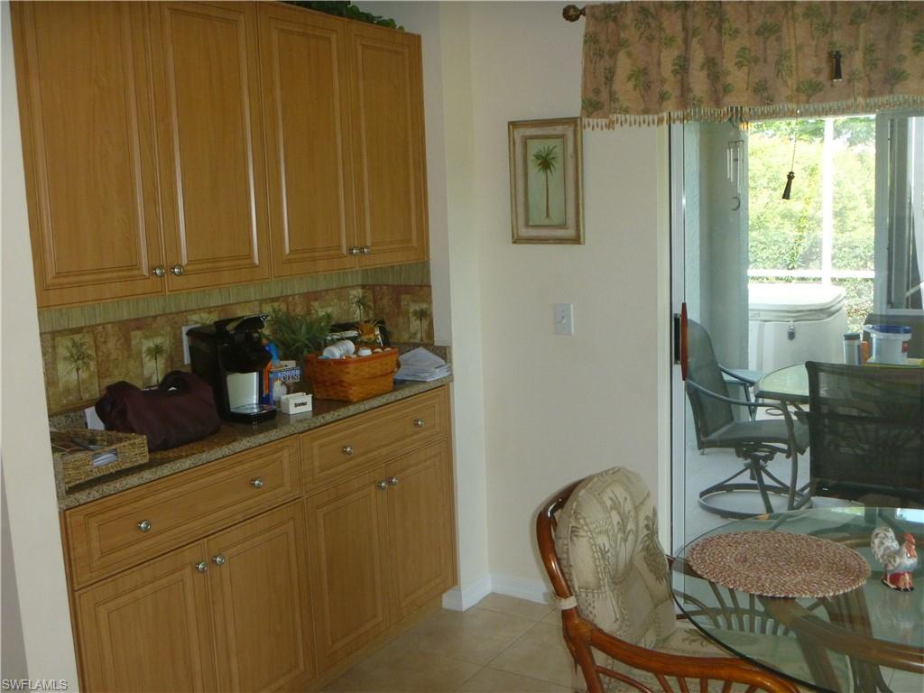 VARSITY LAKES - Residential