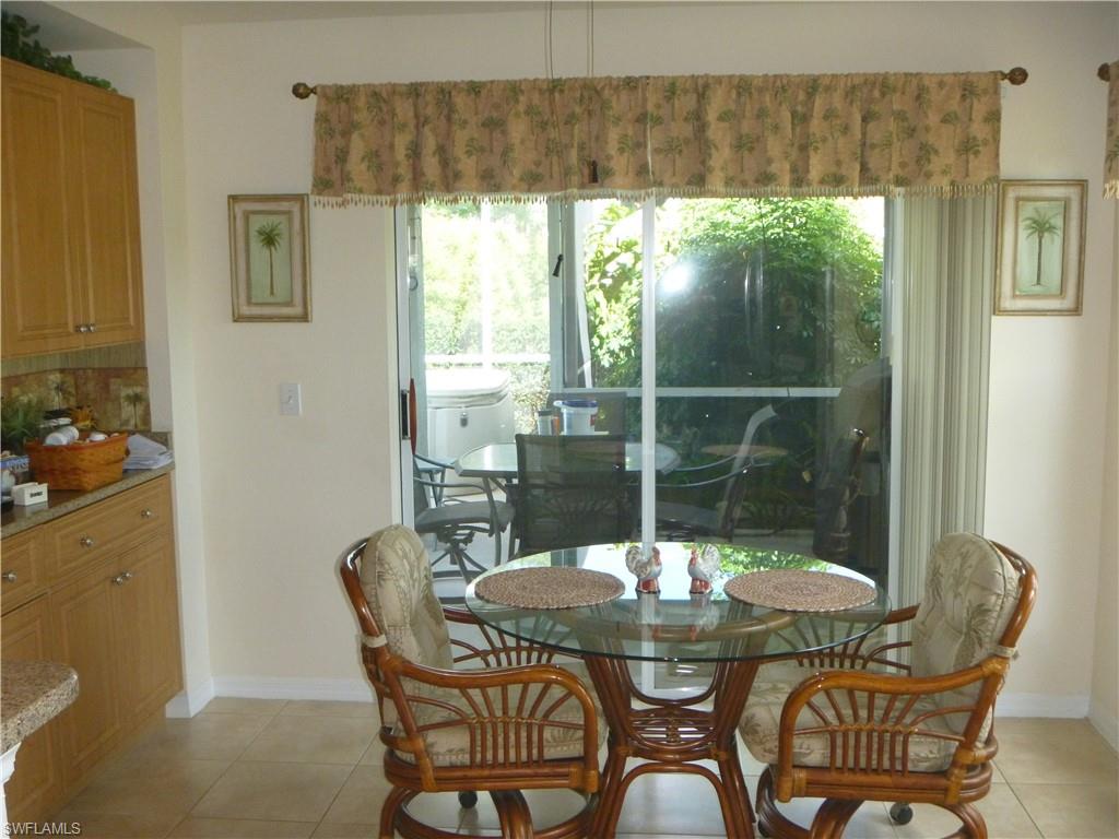 VARSITY LAKES - Residential