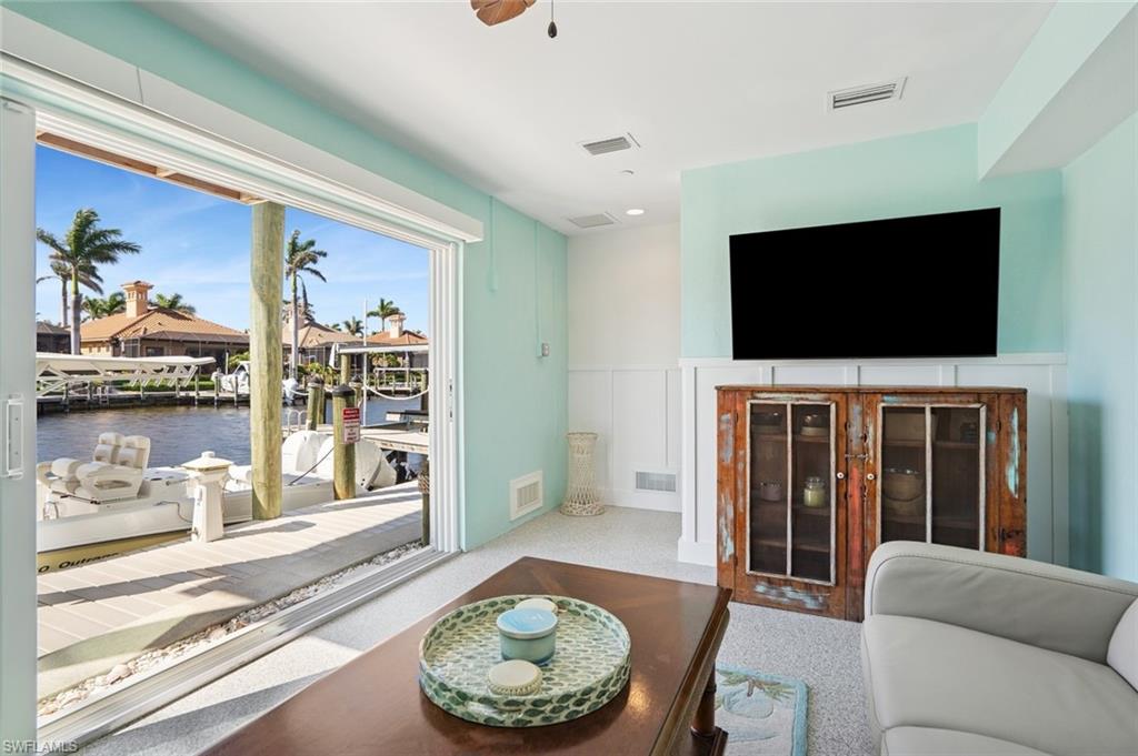 5862 Shell Cove DR