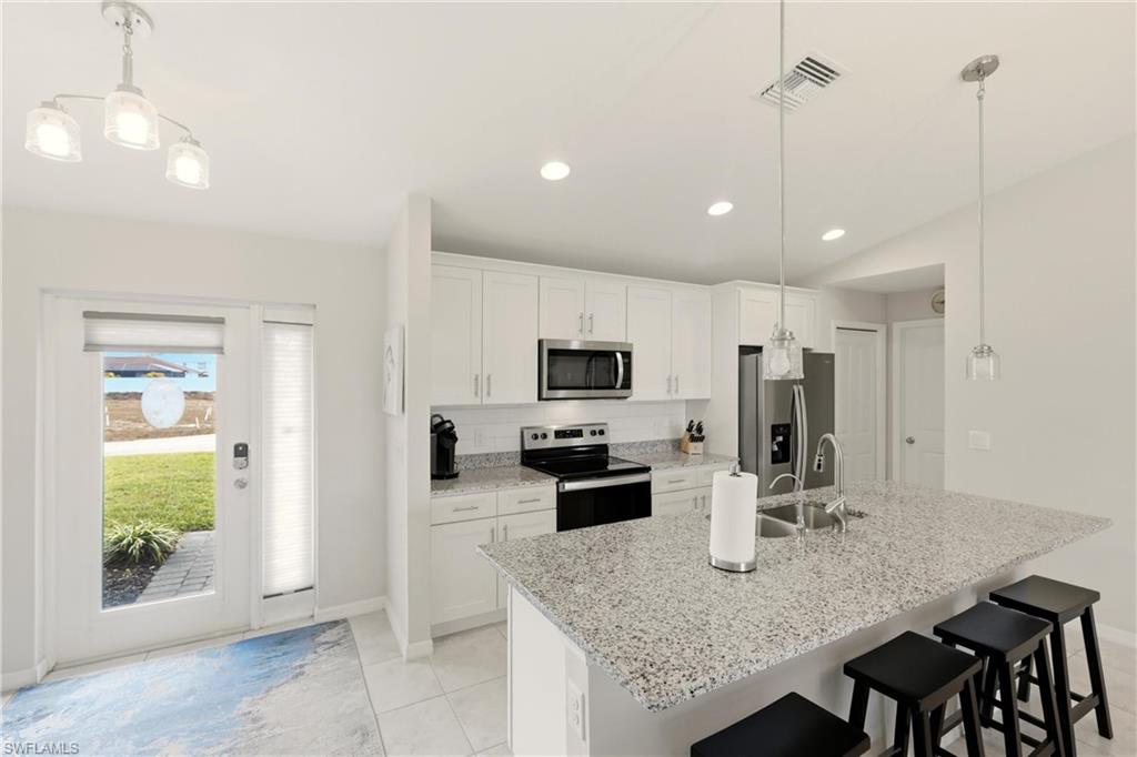 CAPE CORAL - Residential