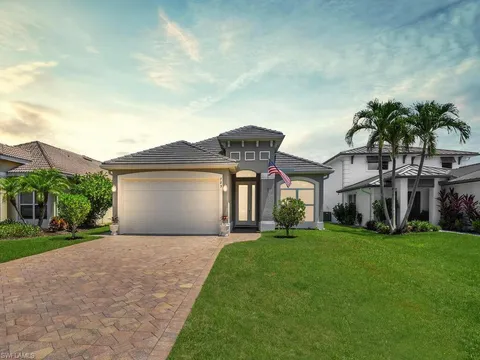 785 91st Ave N, Naples, FL 34108 - #: 224049123
