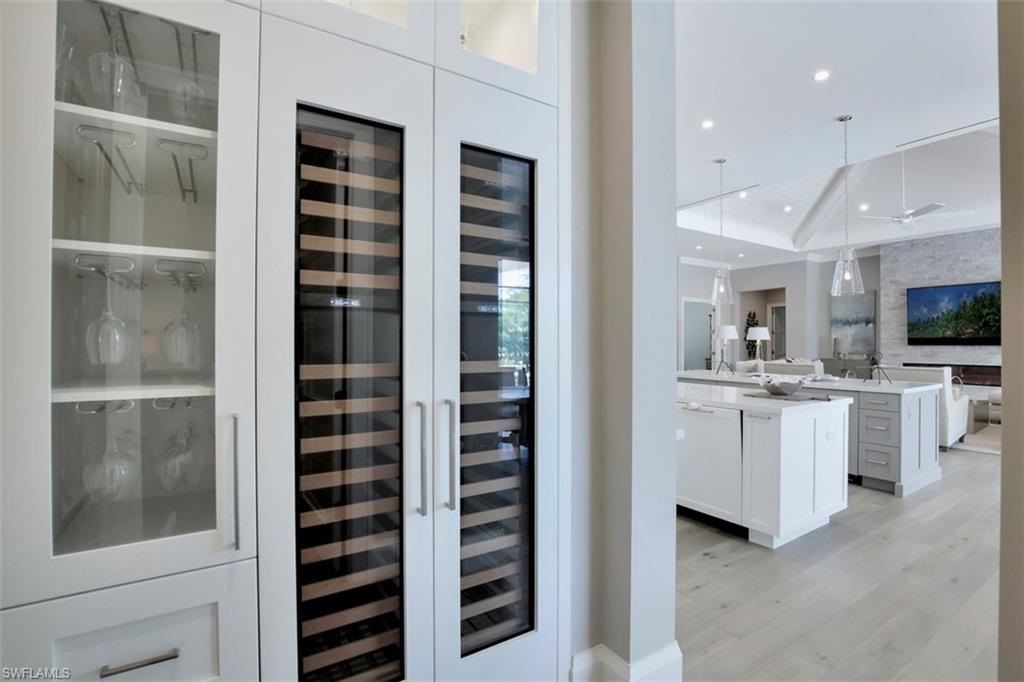 PARK SHORE - Residential