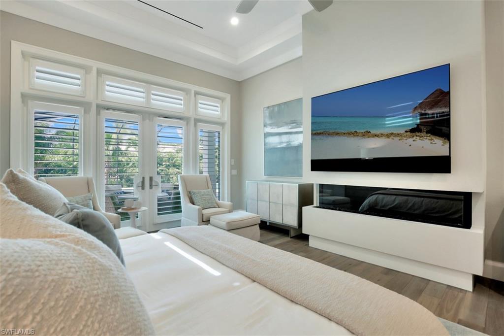 PARK SHORE - Residential