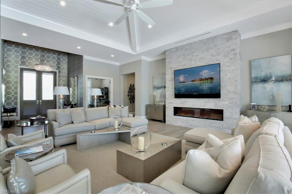 PARK SHORE - Residential