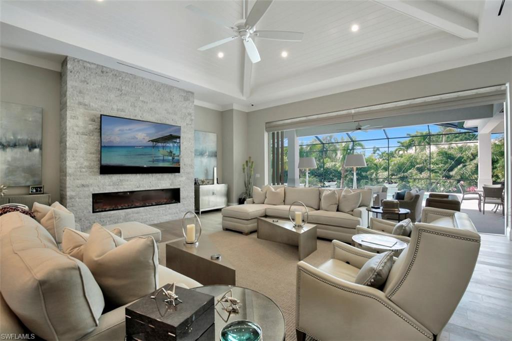 PARK SHORE - Residential