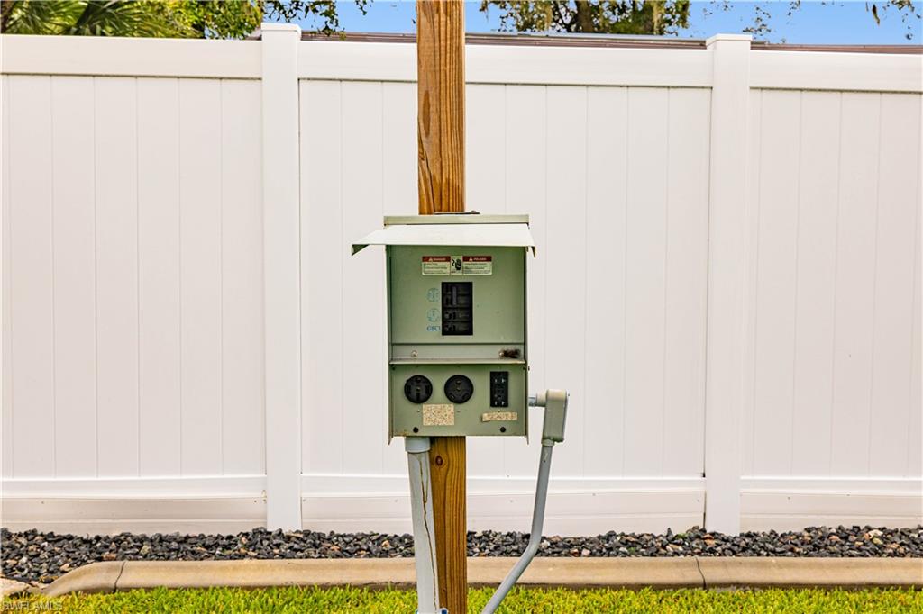 PORT CHARLOTTE - Residential