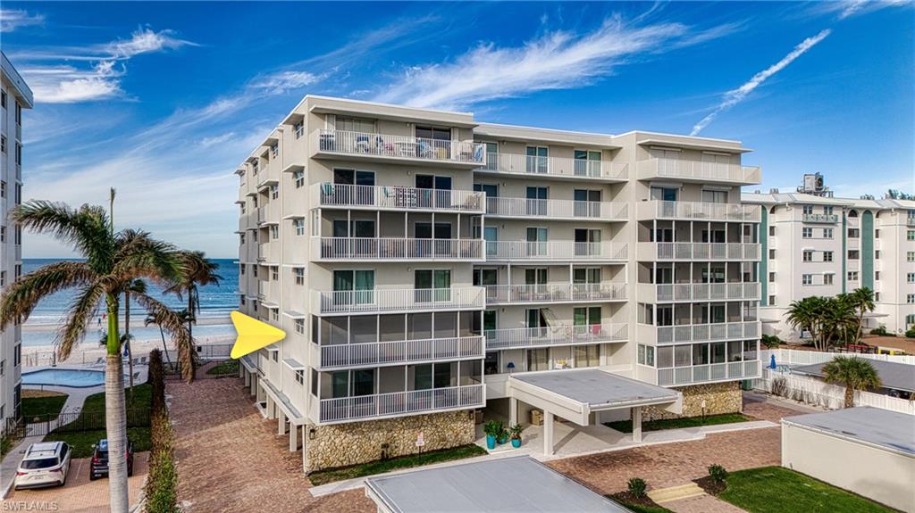 1977 Gulf Shore BLVD N 302