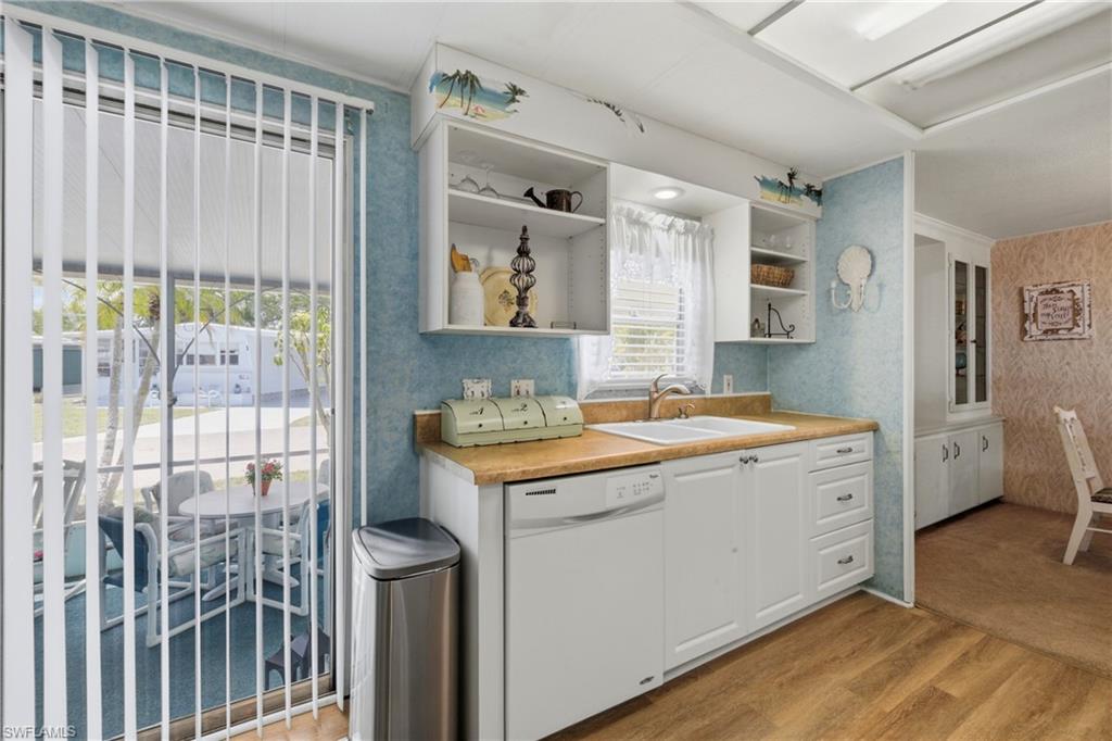 FOREST PARK MOBILE HOME - Residential