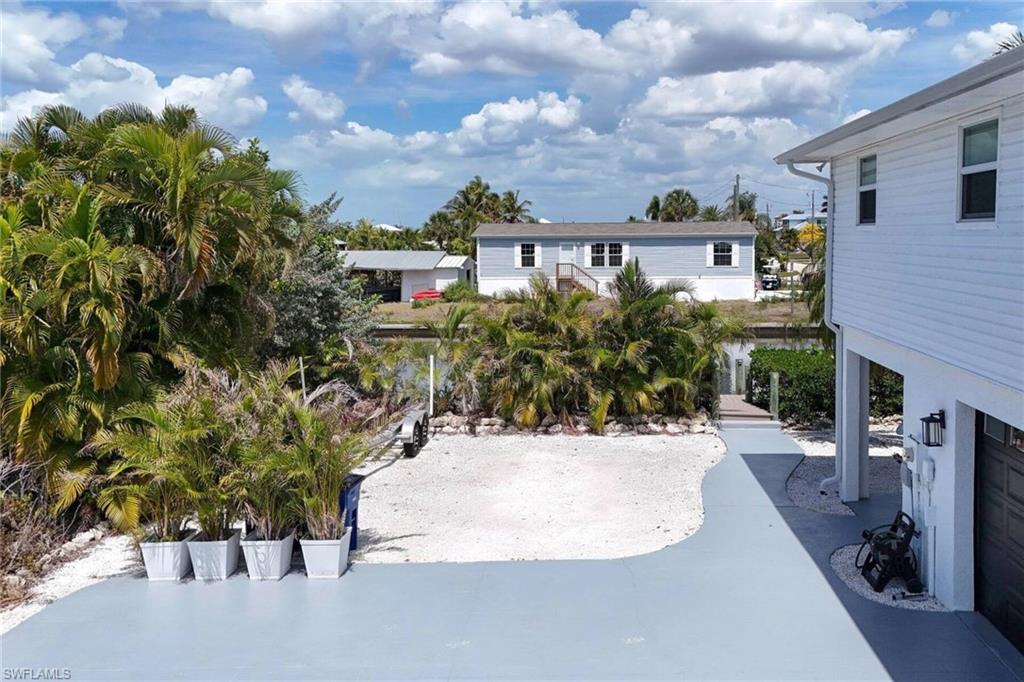 BUTTONWOOD KEY - Residential