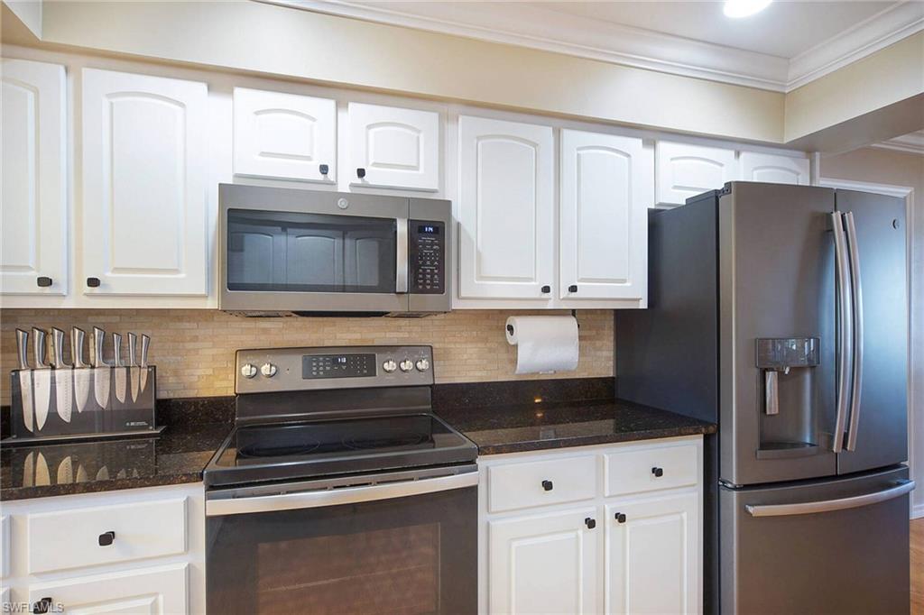 BUTTONWOOD KEY - Residential