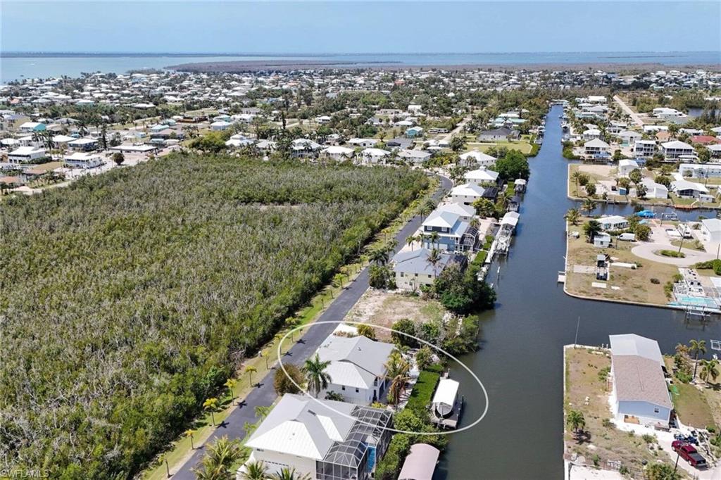BUTTONWOOD KEY - Residential