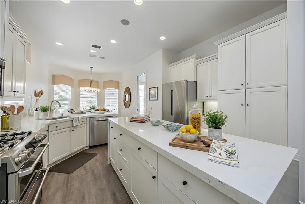 TROON LAKES - Residential