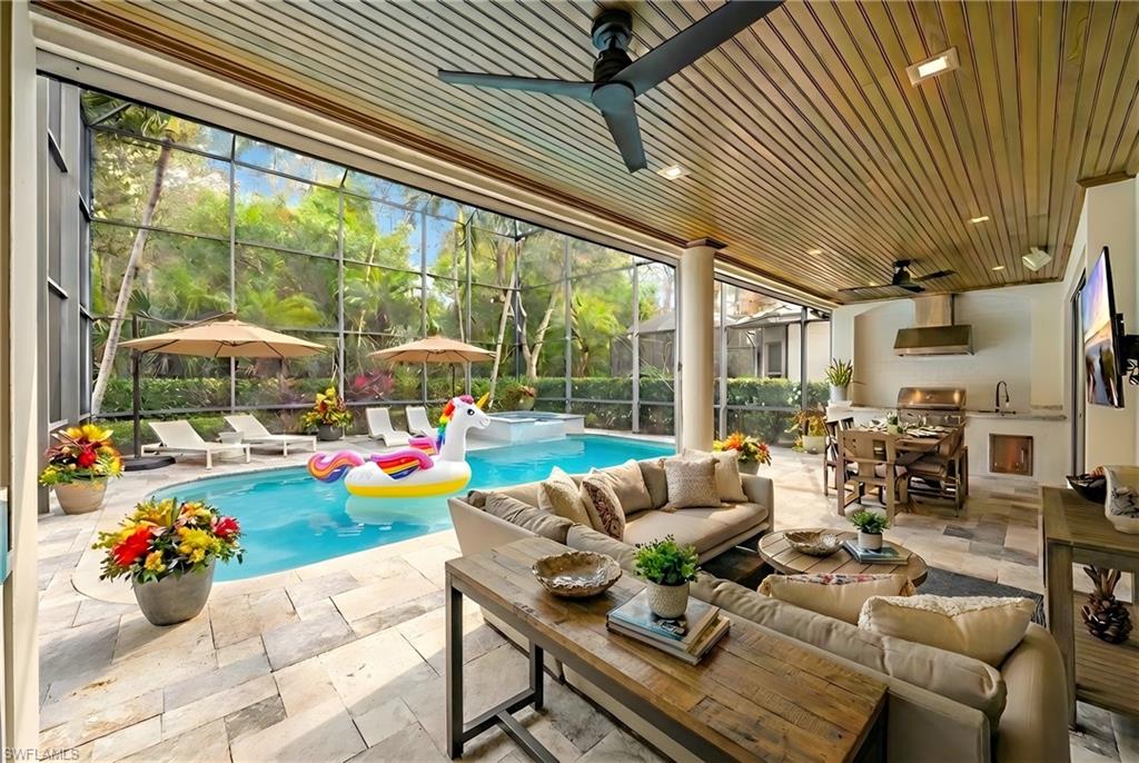 TROON LAKES - Residential