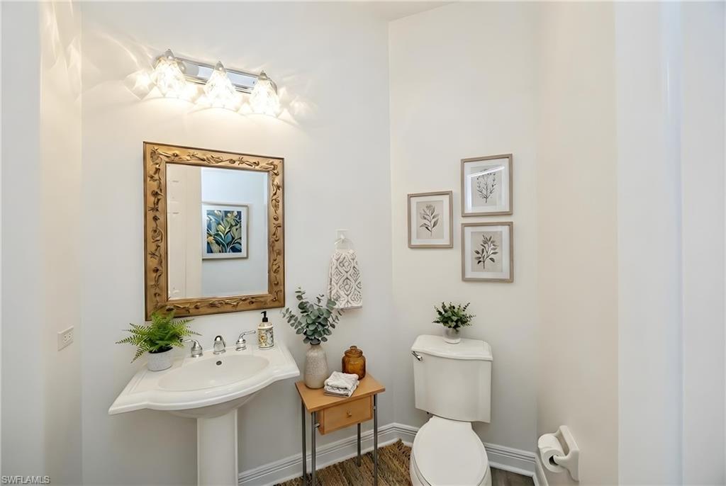 TROON LAKES - Residential