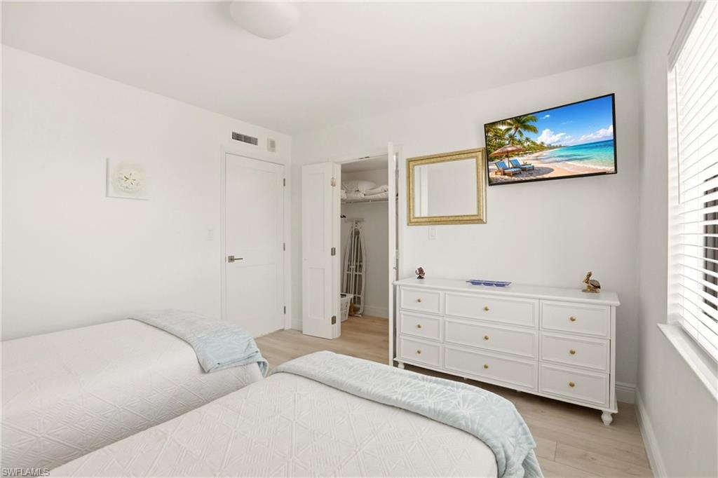 AMBASSADOR CONDO - Residential