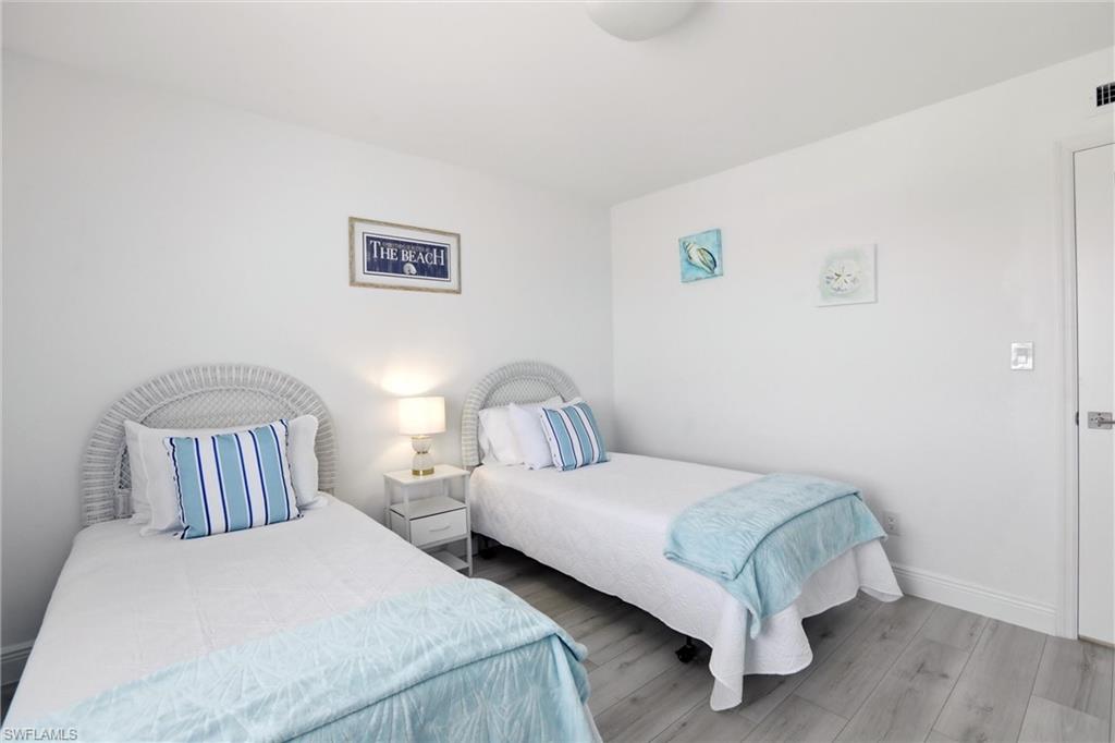 AMBASSADOR CONDO - Residential