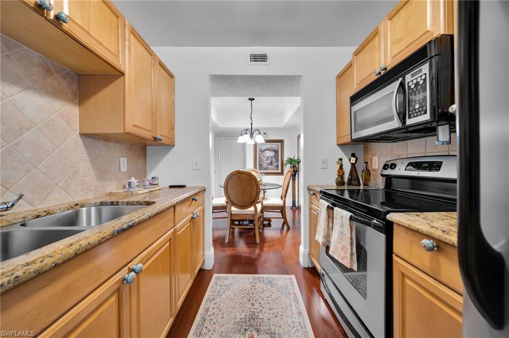 MARTINIQUE CONDO - Residential