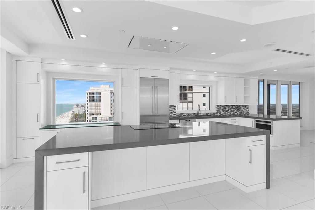 BRIGHTON AT BAY COLONY - Residential