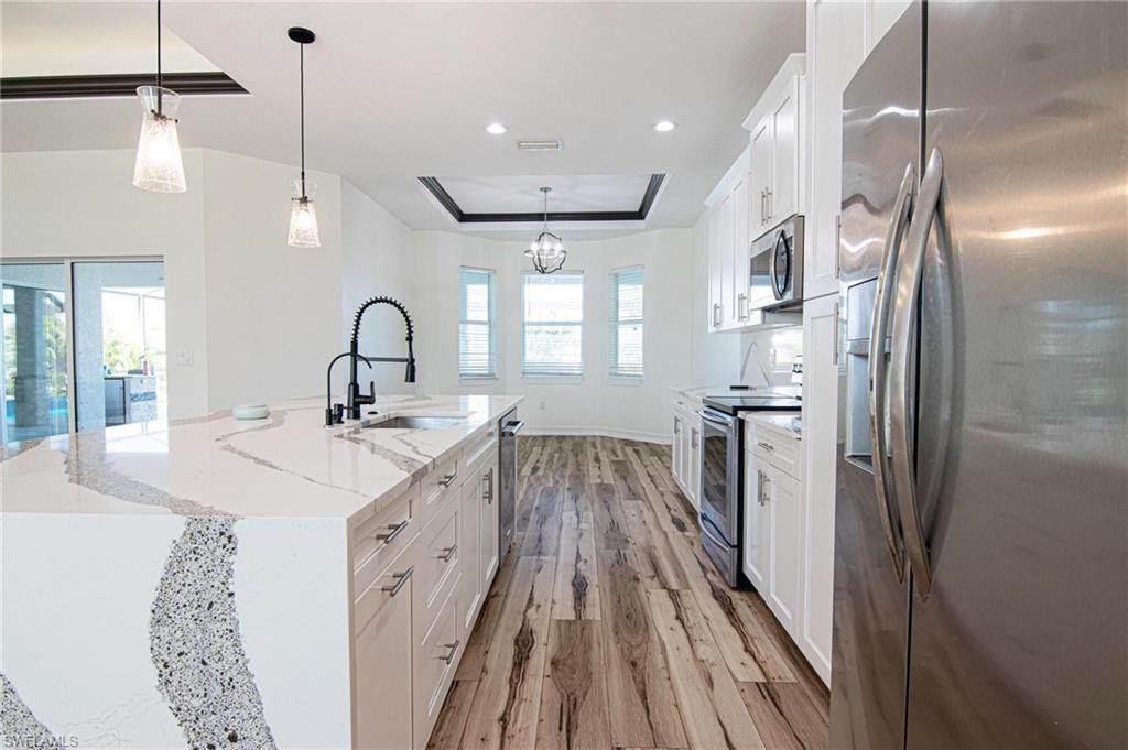 CAPE CORAL - Residential