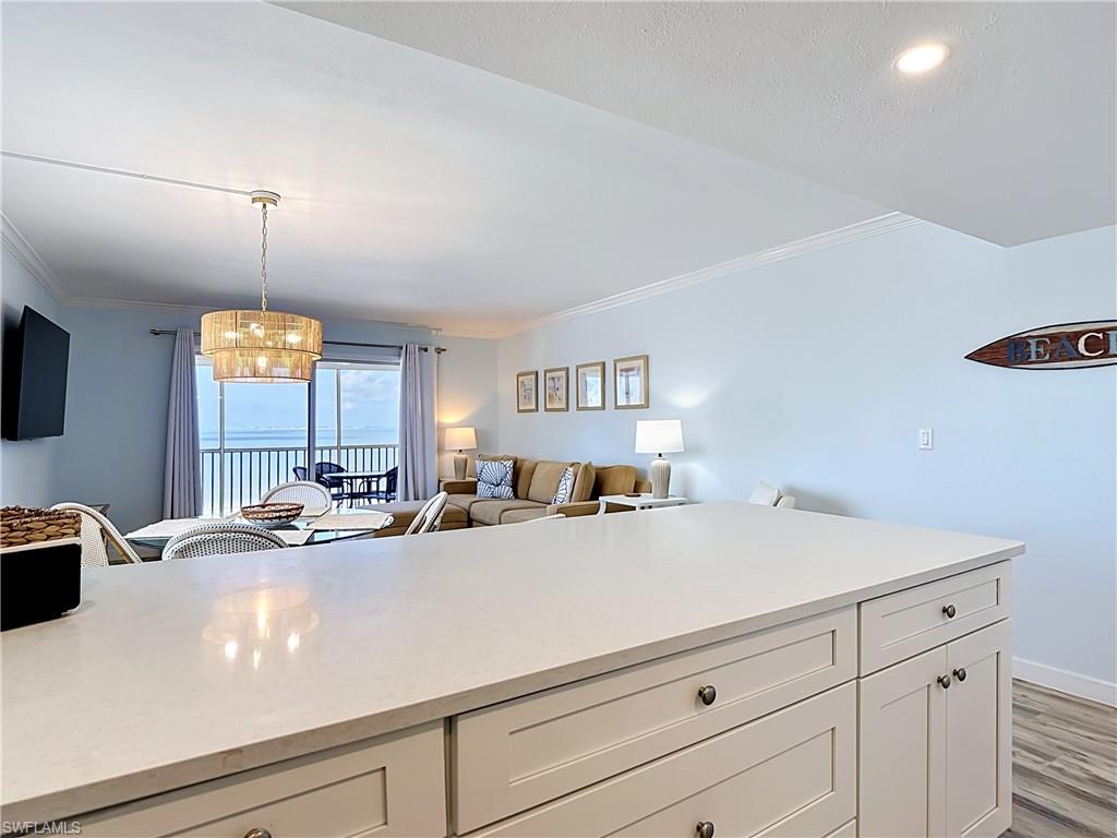 PINK SHELL VACATION VILLAS - Residential
