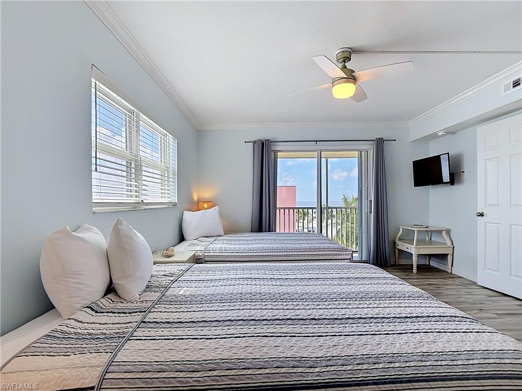 PINK SHELL VACATION VILLAS - Residential