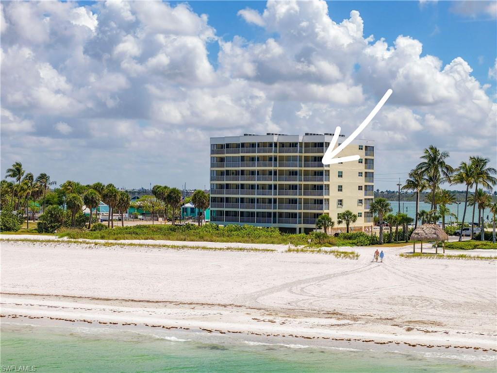 PINK SHELL VACATION VILLAS - Residential