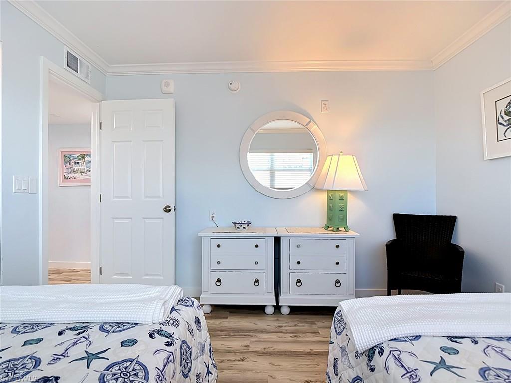 PINK SHELL VACATION VILLAS - Residential