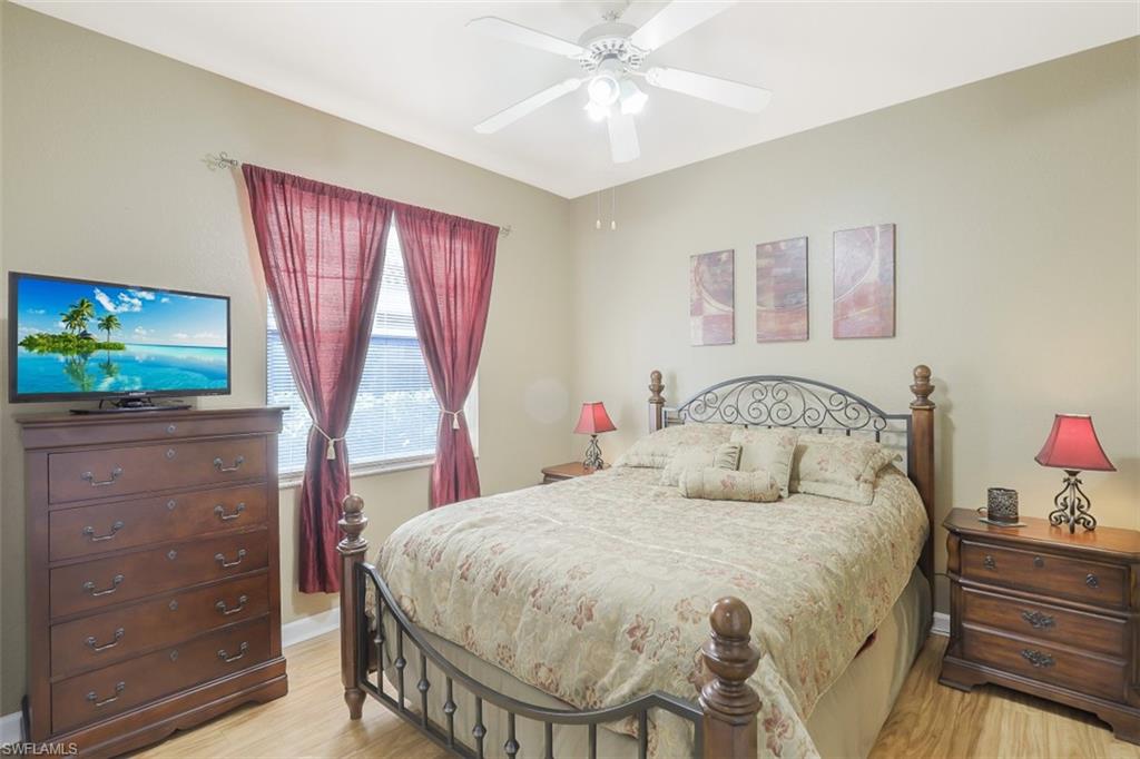 REFLECTION LAKES - Residential