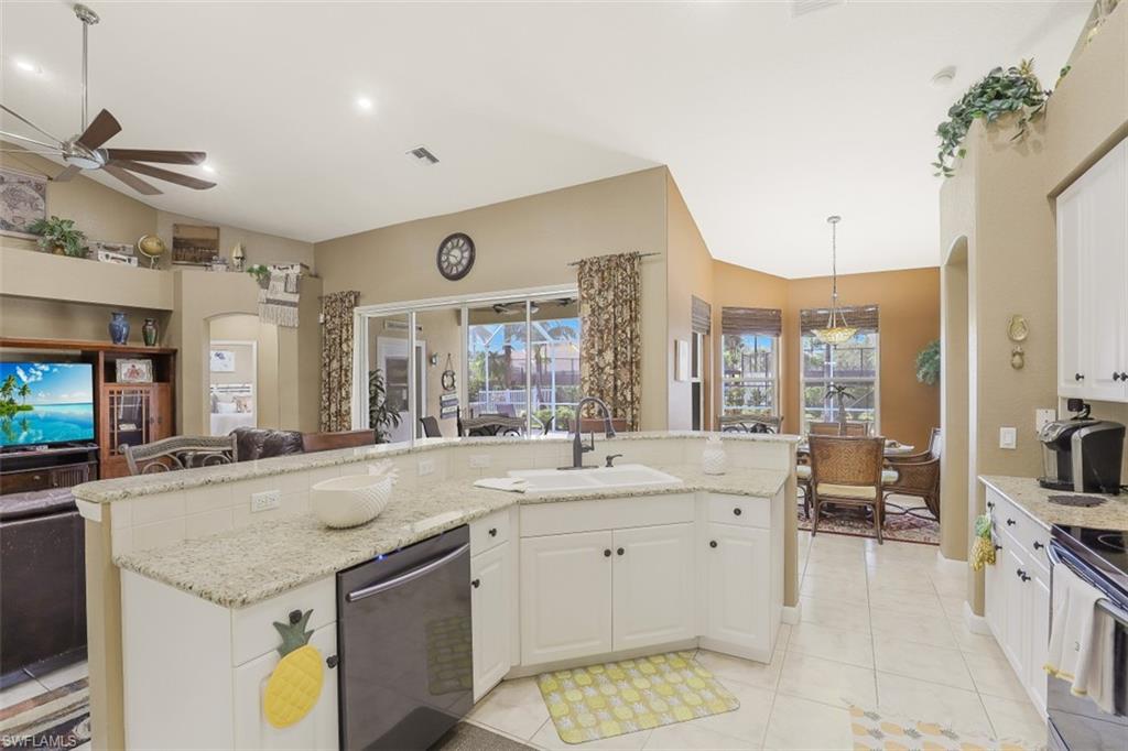 REFLECTION LAKES - Residential