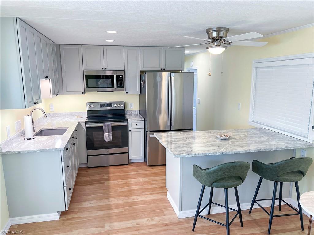 BAYSIDE ESTATES - Residential