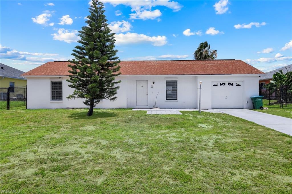 CAPE CORAL - Residential