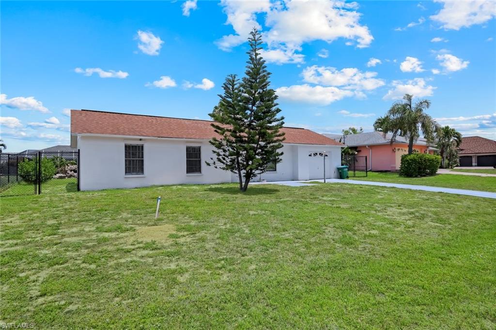 CAPE CORAL - Residential